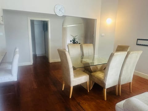 Dining area, Internal: Not applicable to any particular room
