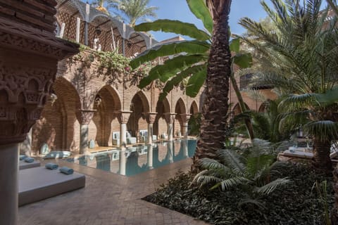 Swimming pool, Swimming pool