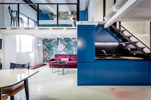 Kitchen or kitchenette, Living room