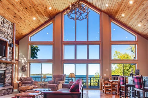 Spacious Leech Lake Home on 2 Private Acres, 200' of lake shore 15 Minutes to Walker with boat lift, dock, swimming, fire pit House in Leech Lake