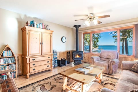 Dog Friendly Leech Lake Home w Perfect Beach Garage Boat Lift House in Leech Lake