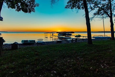 Dog Friendly Leech Lake Home w Perfect Beach Garage Boat Lift House in Leech Lake