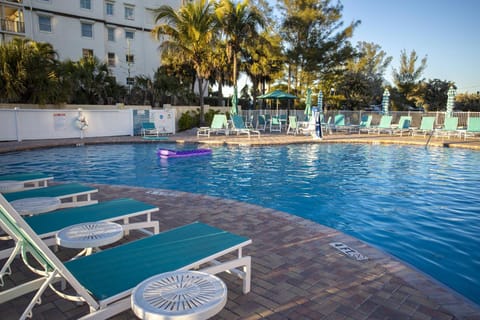 304-W - Sunset Vistas House in Treasure Island