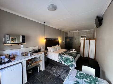 TV and multimedia, Photo of the whole room, towels