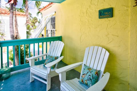 3 - Island Paradise Cottages - Villa Paradiso House in Madeira Beach