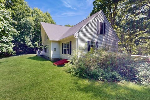 Property building, Day, Natural landscape, Garden