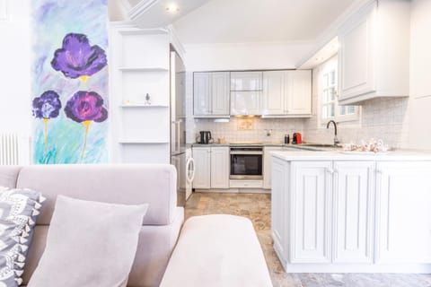 A flower house Chalet in Corfu