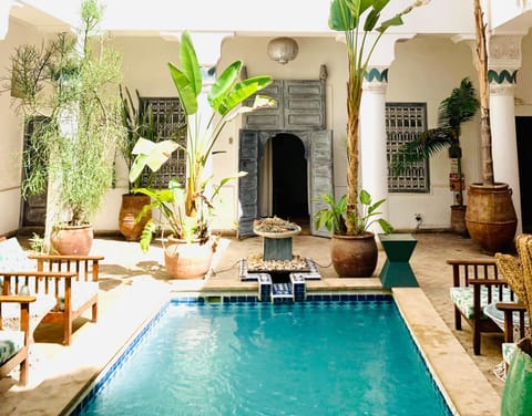 Swimming pool