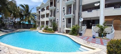 Property building, Pool view, Swimming pool