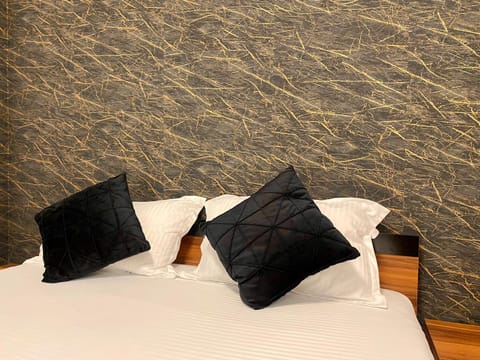 Bed, Bedroom, locker, locker