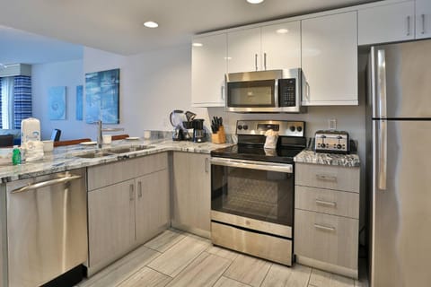 405W - Oceana at Treasure Island House in Treasure Island