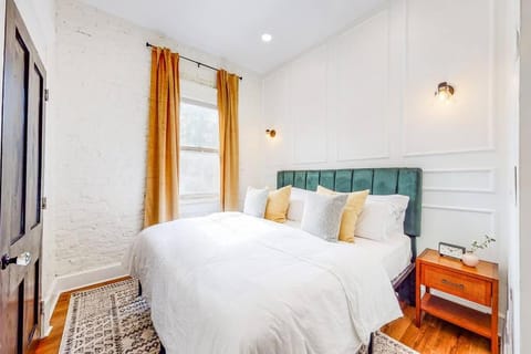 Luxury Home Close to Nulu Downtown 4th w Kings House in Louisville