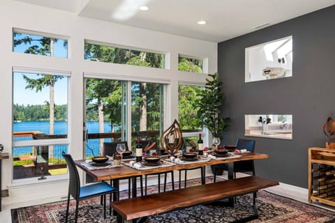 Seven pines House in Dunes City