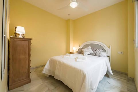 CYV -Centrally located 1 bed 1 bath near the beach Apartment in Fuengirola