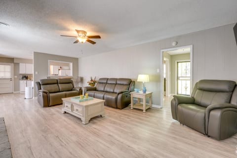 Memphis Vacation Rental - Walk to Graceland! House in Memphis