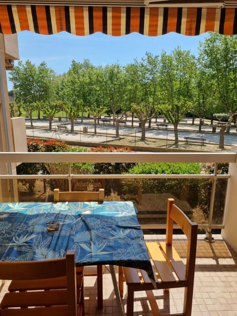 studio cabine. Terrasse Cabin in Le Lavandou