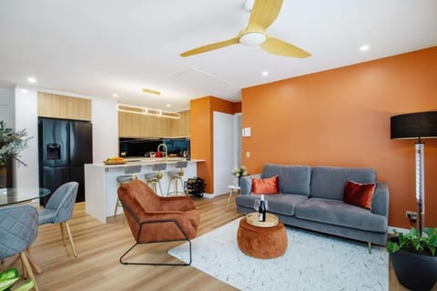 TV and multimedia, Living room, Dining area, fireplace