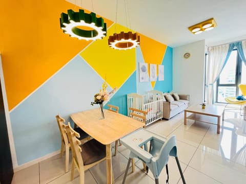 Living room, Dining area