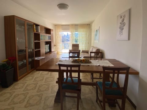 Marconi Lake View Apartment in Baveno