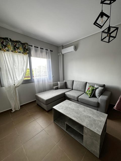 Living room, Photo of the whole room, Seating area