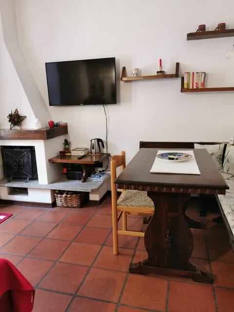 TV and multimedia, Coffee/tea facilities, Living room, Dining area