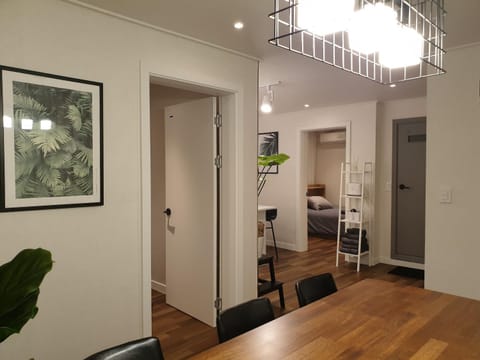 TV and multimedia, Living room, Dining area