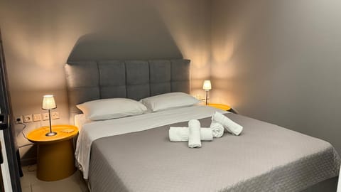 Urban Downtown Suite - Meno Homes 4 Apartment in Decentralized Administration of Macedonia and Thrace