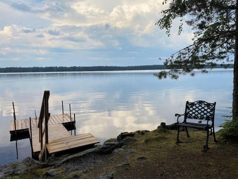 Cozy Lakefront Cabin Cabin in Finland