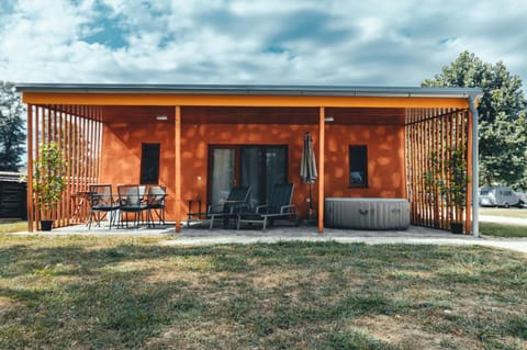Off site, Garden