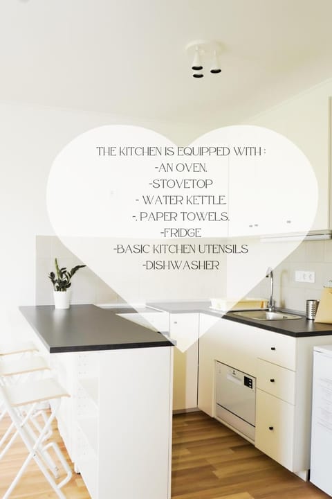 pet friendly, kitchen