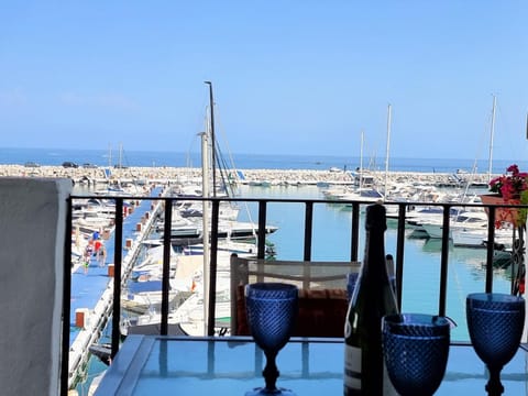 View (from property/room), Balcony/Terrace, Sea view