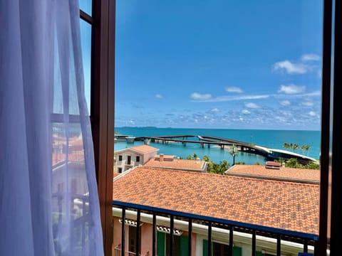Day, Balcony/Terrace