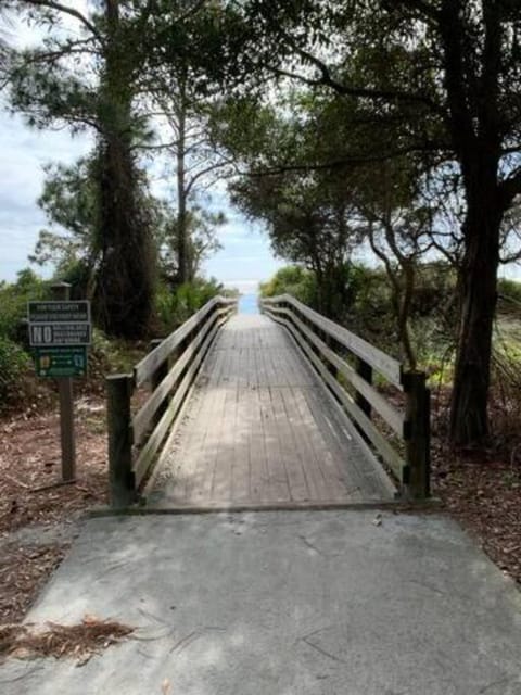 5 MIN WALK TO BEACH- 2BR1BA Villa in The Dunes Apartment in South Forest Beach