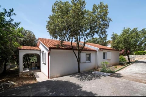 Apartmani Leskovar Apartment in Novalja