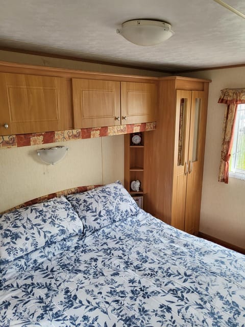 Beautiful Caravan Apartment in Ingoldmells