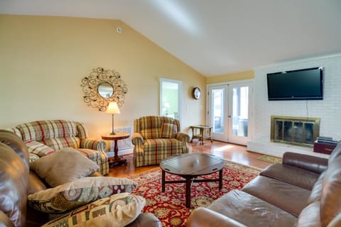 Smith Mountain Lake Getaway with Private Dock! House in Smith Mountain Lake