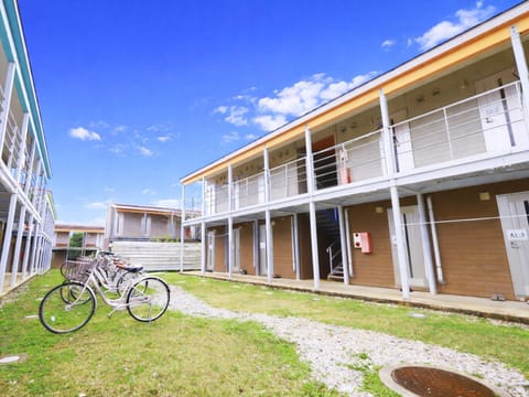 Property building, Day