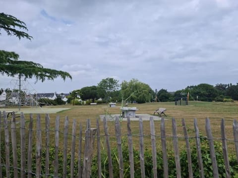 Jolie maison en pierre avec parking privé House in Carnac