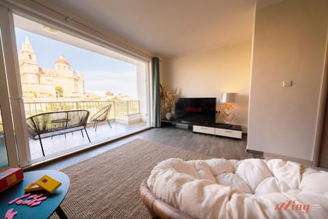 TV and multimedia, View (from property/room), Living room, Seating area