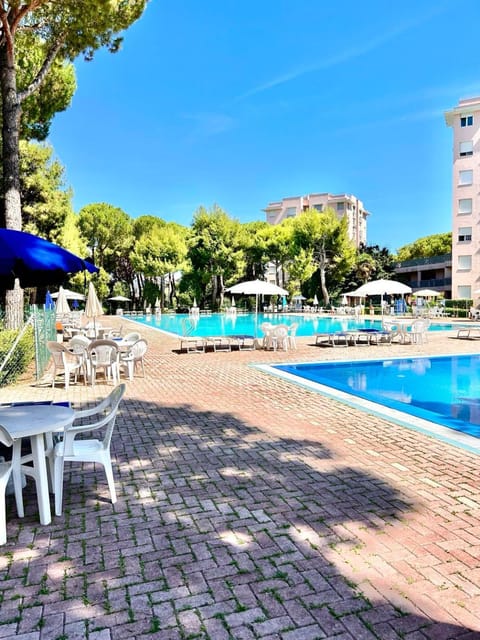 Trilo Stefano in residence con piscina, vicino al mare Apartment in Marcelli