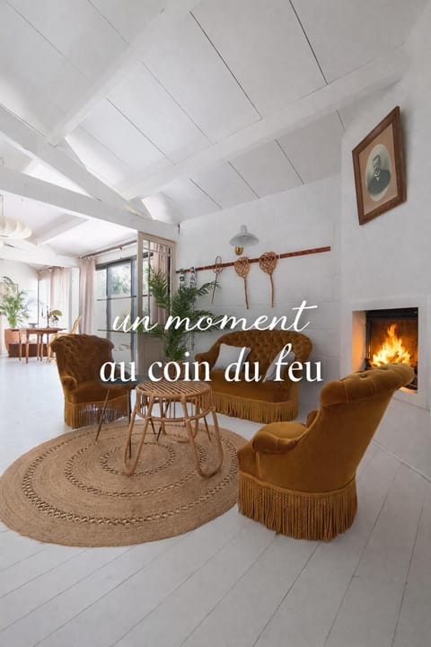 Living room, fireplace