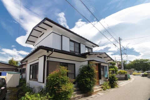 Property building, Day
