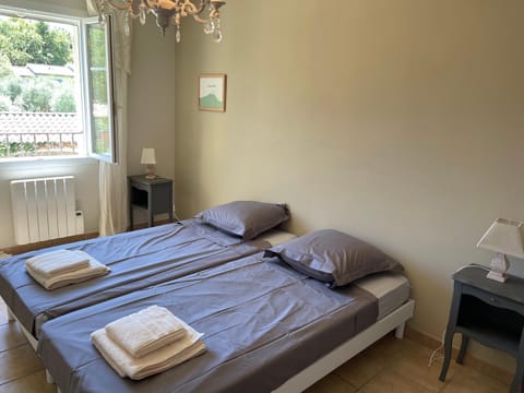 les-pepites-de-badou présentent Les Chênes Verts House in Provence-Alpes-Côte d'Azur