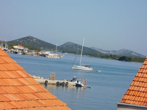 Nautica Apartment in Murter