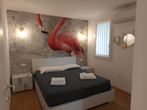 Bed, Photo of the whole room, Bedroom, internet, towels