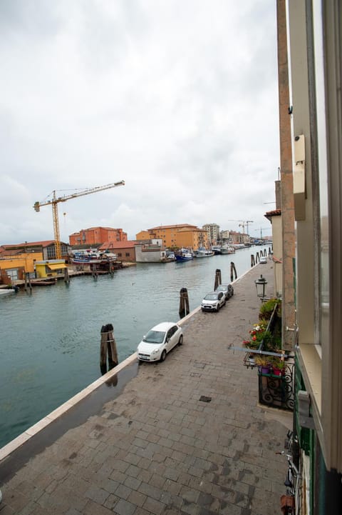 Property building, Day, Neighbourhood, Natural landscape, City view, Sea view, Street view