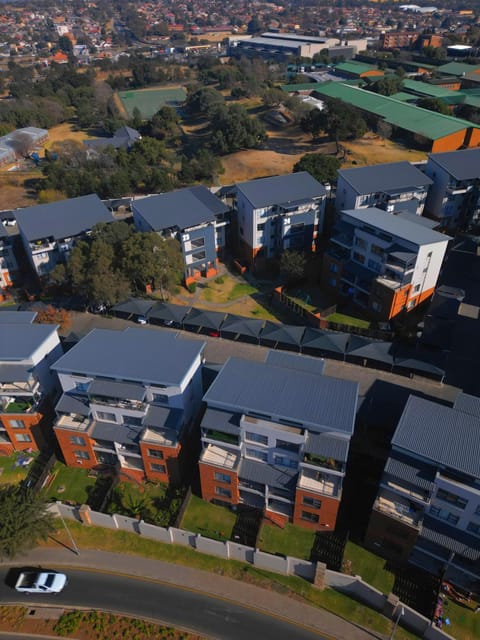 Property building, Neighbourhood, Bird's eye view