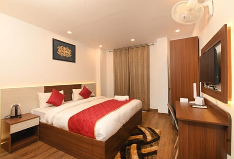 Bed, Photo of the whole room, Evening entertainment