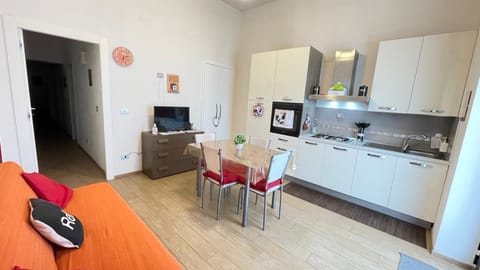 TV and multimedia, Kitchen or kitchenette, Living room, Seating area, Dining area, pet friendly