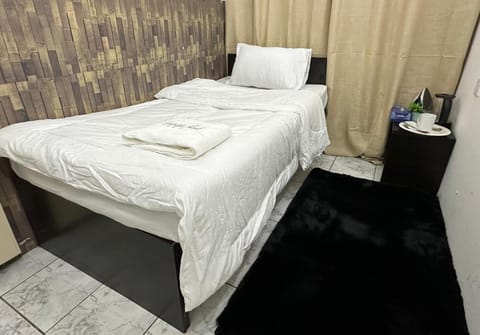 Phenomenal Room "Sea View" Hostel in Abu Dhabi